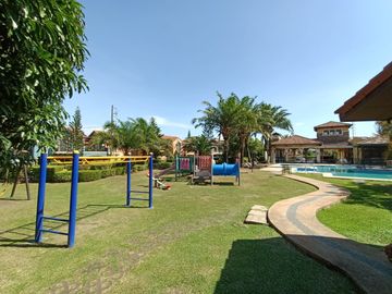 House at Ponticelli Daang Hari