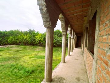 Venta De Casa Con Construccion En Casco Y Piscina En Azpitia, Fundo San Andres, Santa Cruz De Flores Cañete, 2441 M2 Area De Terreno , 570 M2 Area Cos