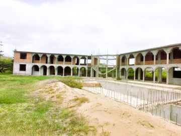 Venta De Casa Con Construccion En Casco Y Piscina En Azpitia, Fundo San Andres, Santa Cruz De Flores Cañete, 2441 M2 Area De Terreno , 570 M2 Area Cos
