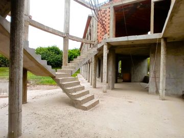 Venta De Casa Con Construccion En Casco Y Piscina En Azpitia, Fundo San Andres, Santa Cruz De Flores Cañete, 2441 M2 Area De Terreno , 570 M2 Area Cos