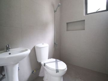 2 Storey Brand New House and Lot For Sale in kings Ville Royal Antipolo PH2445
