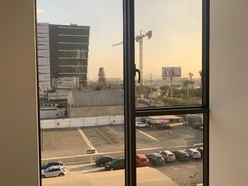 OFICINA DE 28M2 EN CENTRO COMERCIAL TIME SURCO CERCA DE TODO