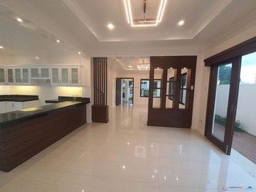 Highlands Pointe 2 | Five Bedroom House and Lot for Sale in Taytay City