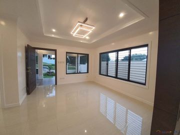 Highlands Pointe 2 | Five Bedroom House and Lot for Sale in Taytay City