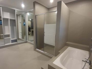 Highlands Pointe 2 | Five Bedroom House and Lot for Sale in Taytay City