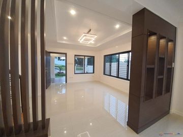 Highlands Pointe 2 | Five Bedroom House and Lot for Sale in Taytay City