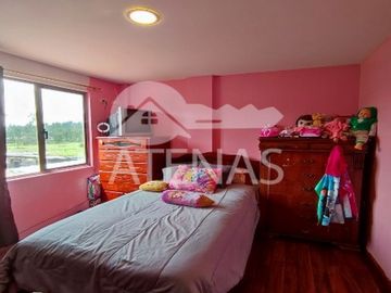 CASA EN VENTA DE CUATRO DORMITORIOS, OCHOA LEON