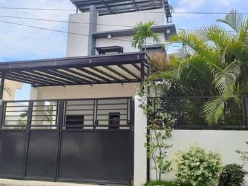 3BR House and Lot For Sale at Villa Esmeralda Subdivision Sta Rosa Laguna