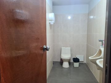 Edificio comercial en plena centro Avenida Pardo de Chimbote