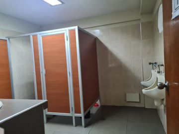 Edificio comercial en plena centro Avenida Pardo de Chimbote