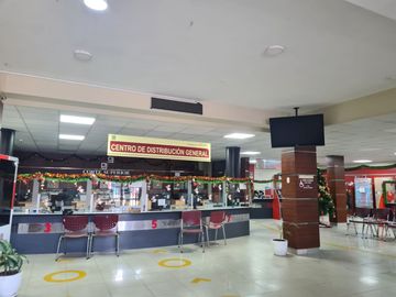 Edificio comercial en plena centro Avenida Pardo de Chimbote