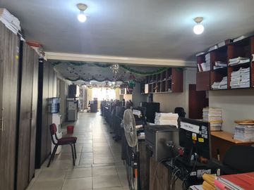 Edificio comercial en plena centro Avenida Pardo de Chimbote