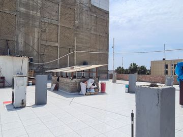 Edificio comercial en plena centro Avenida Pardo de Chimbote
