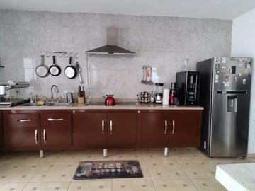 CASA EN VENTA EN CUMBRES DEL LAGO JURIQUILLA.