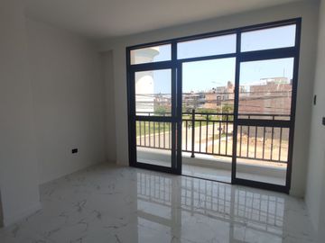 DEPARTAMENTO EN VENTA 4TO PISO URB. LOS SAUCES - PIMENTEL
