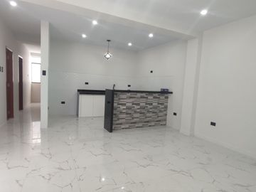 DEPARTAMENTO EN VENTA 4TO PISO URB. LOS SAUCES - PIMENTEL
