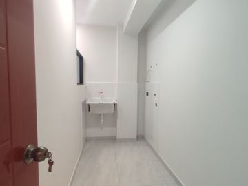 DEPARTAMENTO EN VENTA 4TO PISO URB. LOS SAUCES - PIMENTEL