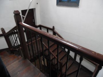 CASA EN EXCELENTE ZONA COMERCIAL – CERCADO DE LIMA