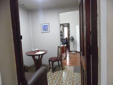 CASA EN EXCELENTE ZONA COMERCIAL – CERCADO DE LIMA