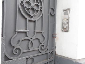 CASA EN EXCELENTE ZONA COMERCIAL – CERCADO DE LIMA