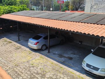 Preciosa casa de 263 m2 con 4 recámaras ubicada sobre Av. Domingo Diez, Col. Chamilpa, Cuernavaca Mor.