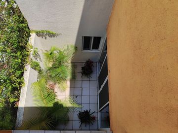 Preciosa casa de 263 m2 con 4 recámaras ubicada sobre Av. Domingo Diez, Col. Chamilpa, Cuernavaca Mor.