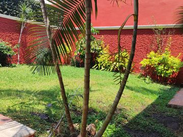 Preciosa casa de 263 m2 con 4 recámaras ubicada sobre Av. Domingo Diez, Col. Chamilpa, Cuernavaca Mor.
