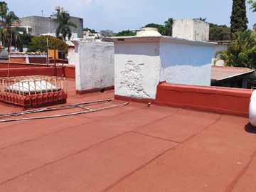 Preciosa casa de 263 m2 con 4 recámaras ubicada sobre Av. Domingo Diez, Col. Chamilpa, Cuernavaca Mor.