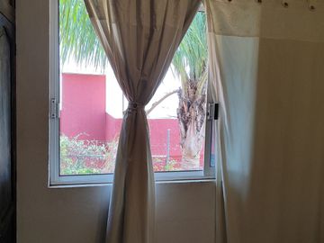 Preciosa casa de 263 m2 con 4 recámaras ubicada sobre Av. Domingo Diez, Col. Chamilpa, Cuernavaca Mor.
