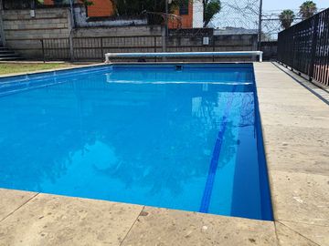 Preciosa casa de 263 m2 con 4 recámaras ubicada sobre Av. Domingo Diez, Col. Chamilpa, Cuernavaca Mor.