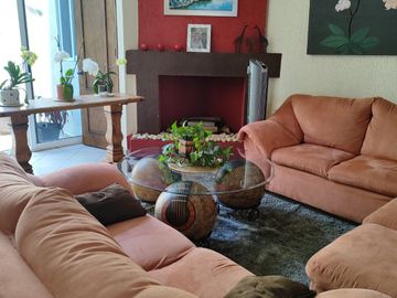 Preciosa casa de 263 m2 con 4 recámaras ubicada sobre Av. Domingo Diez, Col. Chamilpa, Cuernavaca Mor.