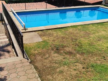 Preciosa casa de 263 m2 con 4 recámaras ubicada sobre Av. Domingo Diez, Col. Chamilpa, Cuernavaca Mor.