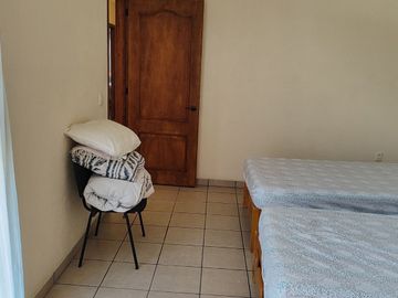 Preciosa casa de 263 m2 con 4 recámaras ubicada sobre Av. Domingo Diez, Col. Chamilpa, Cuernavaca Mor.