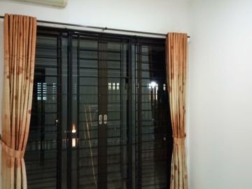 Rumah Modern Minimalis di Cluster Discovery Terra