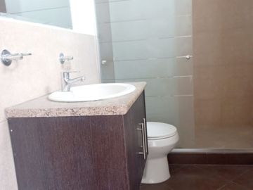 CASA DE VENTA DE 163m2 EN CALDERON - C.C.CORAL EN EL CONJUNTO CLARA 2 A POCAS CUADRAS DE LA PLAZA VANCOUVER