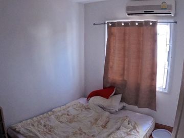 Very cheap sale, townhome behind the corner, renovated, ready to move in, near BTS Tippawan 300 meters
