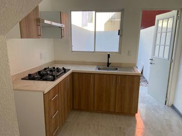 CASA EN VENTA EN HACIENDA SANTA CLARA