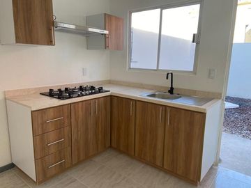 CASA EN VENTA EN HACIENDA SANTA CLARA