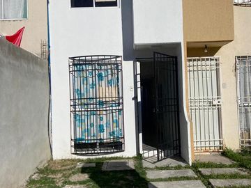 CASA EN VENTA EN HACIENDA SANTA CLARA