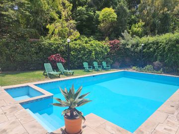 EXCELENTE CASA 1,380 M2 IDEAL CONSTRUIR CONDOMINIO