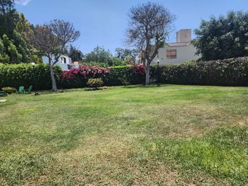 EXCELENTE CASA 1,380 M2 IDEAL CONSTRUIR CONDOMINIO