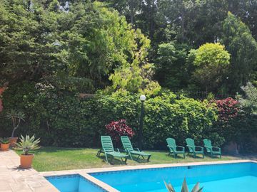 EXCELENTE CASA 1,380 M2 IDEAL CONSTRUIR CONDOMINIO