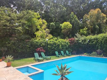 EXCELENTE CASA 1,380 M2 IDEAL CONSTRUIR CONDOMINIO