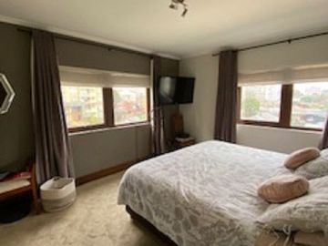 Departamento de lujo, 4 dormitorios, 4 baños, 3 estacionamientos y bodega