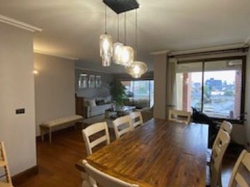 Departamento de lujo, 4 dormitorios, 4 baños, 3 estacionamientos y bodega