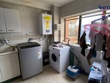 Departamento de lujo, 4 dormitorios, 4 baños, 3 estacionamientos y bodega