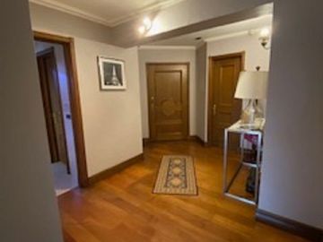 Departamento de lujo, 4 dormitorios, 4 baños, 3 estacionamientos y bodega