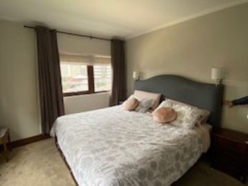 Departamento de lujo, 4 dormitorios, 4 baños, 3 estacionamientos y bodega