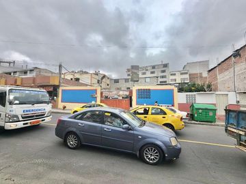 BODEGAS EN EL CAMINO EL REY