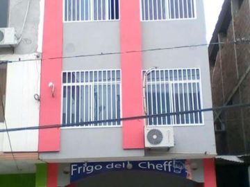 Edificio Comercial de Venta en el Centro de Portoviejo